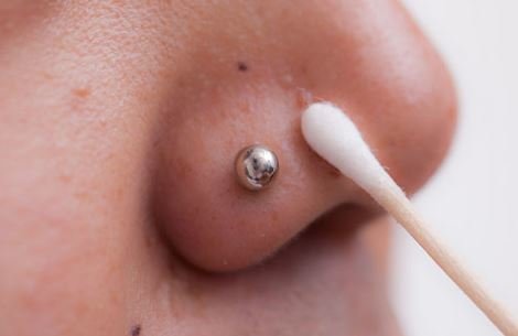 How to clean an infected nose piercing